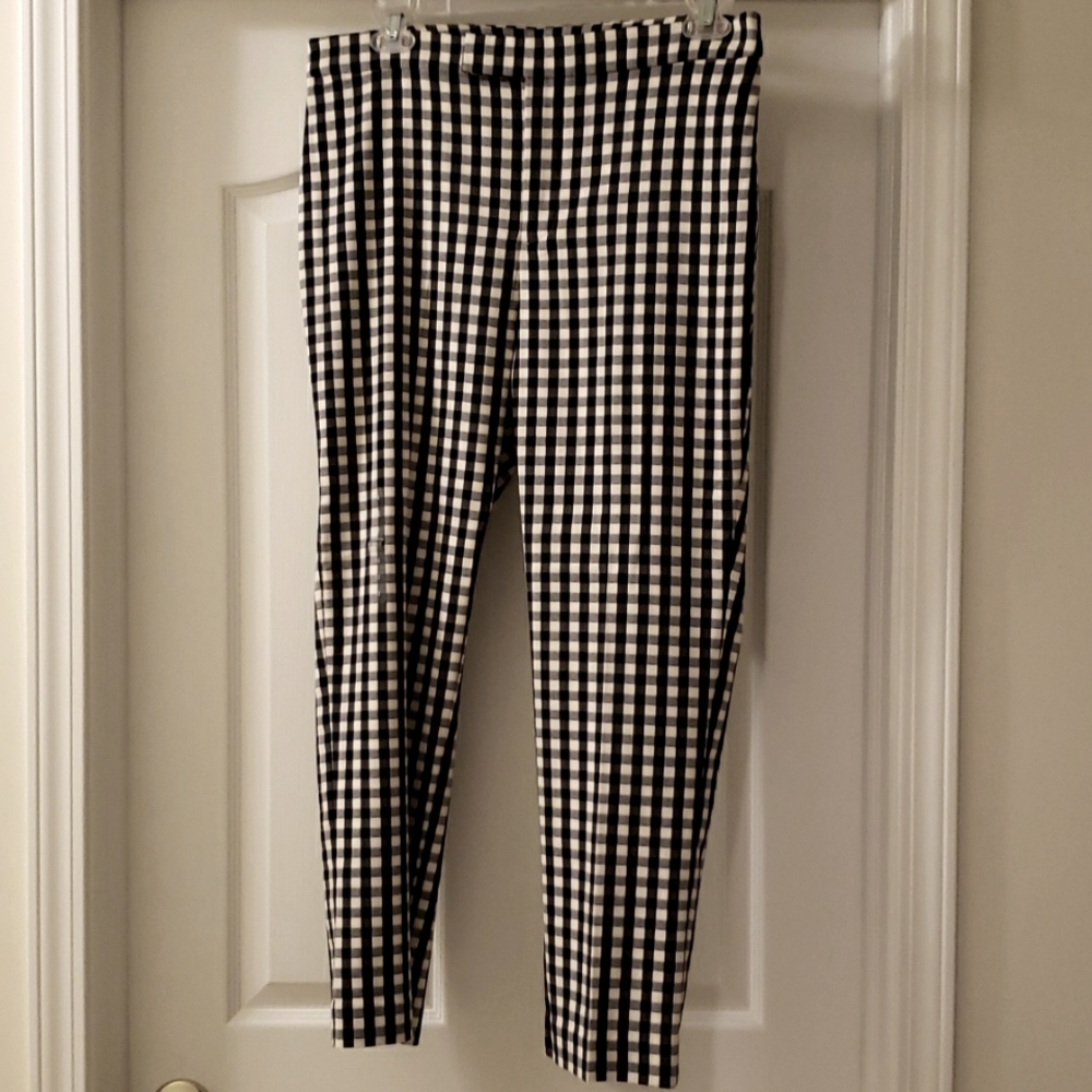 Ralph Lauren straight leg, ankle length, stretch b/w check pants, 12, NWOT